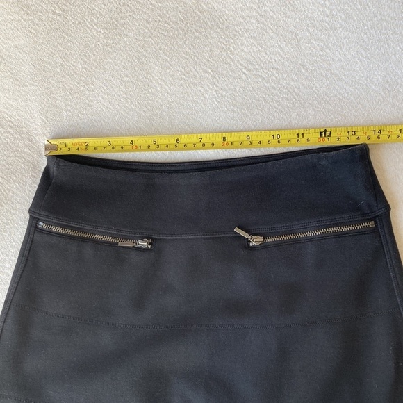 Athleta casual A-line black skirt Size XS - Picture 7 of 7